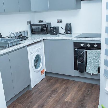 Aylesbury Apartment 1 With Free Parking Ngoại thất bức ảnh