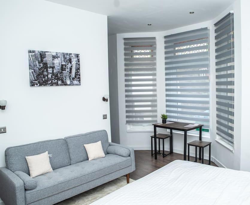 Aylesbury Apartment 1 With Free Parking Ngoại thất bức ảnh
